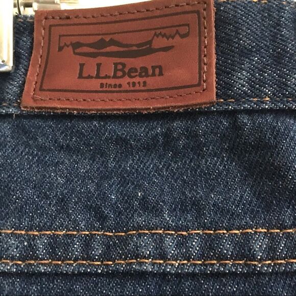 L.L. Bean classic fit dark wash jeans 44 - Picture 7 of 7